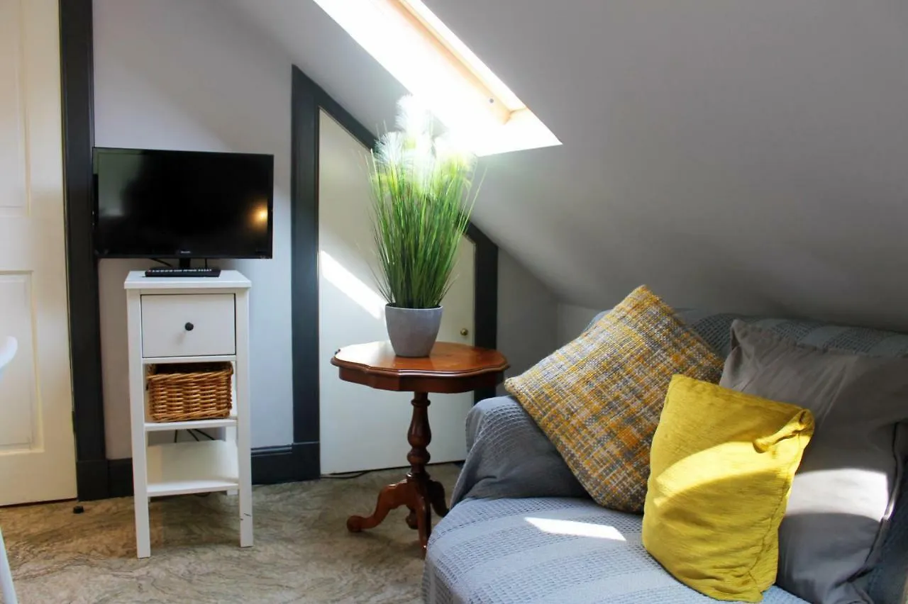 Silver Lining Meadows Apartments Edinburgh